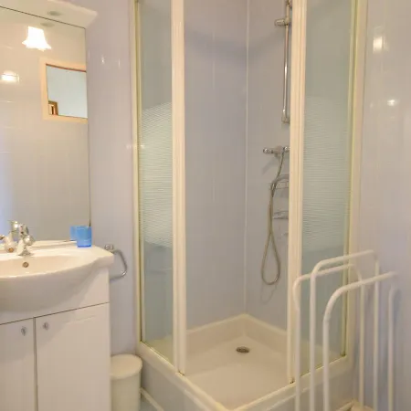 Spacious Mansion In Salvaic With Pool 펜션 Salviac